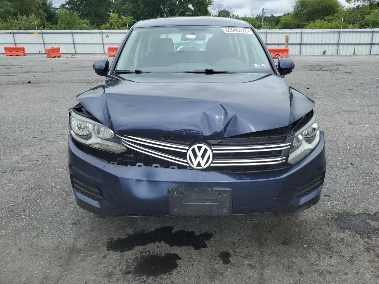 2014 Volkswagen Tiguan S - Image 5