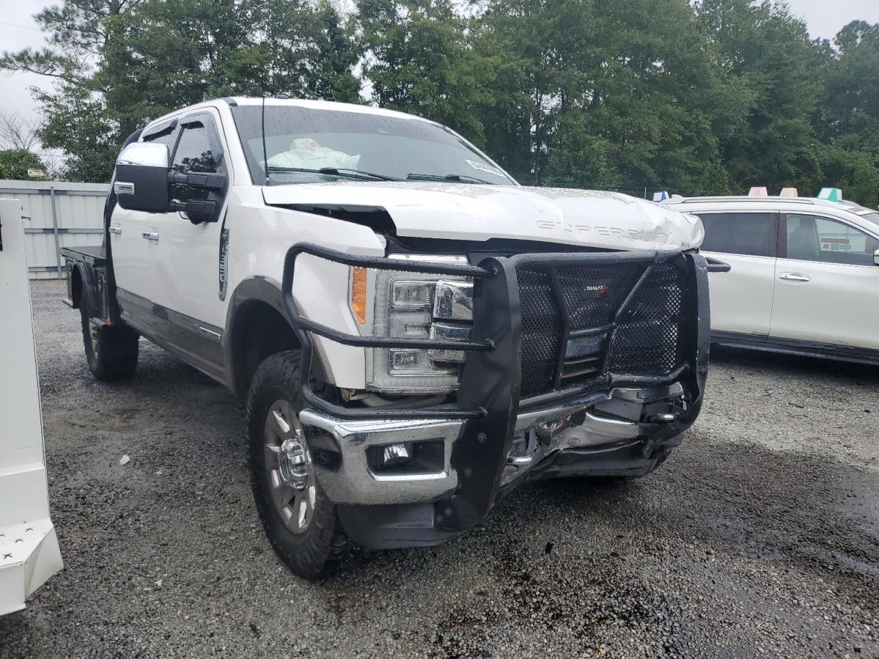 2017 Ford F350 Super Duty - Фото 4