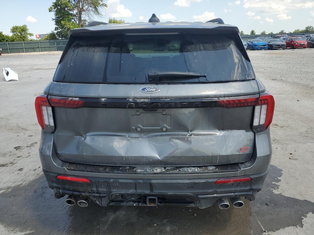 2025 Ford Explorer St - Фото 6