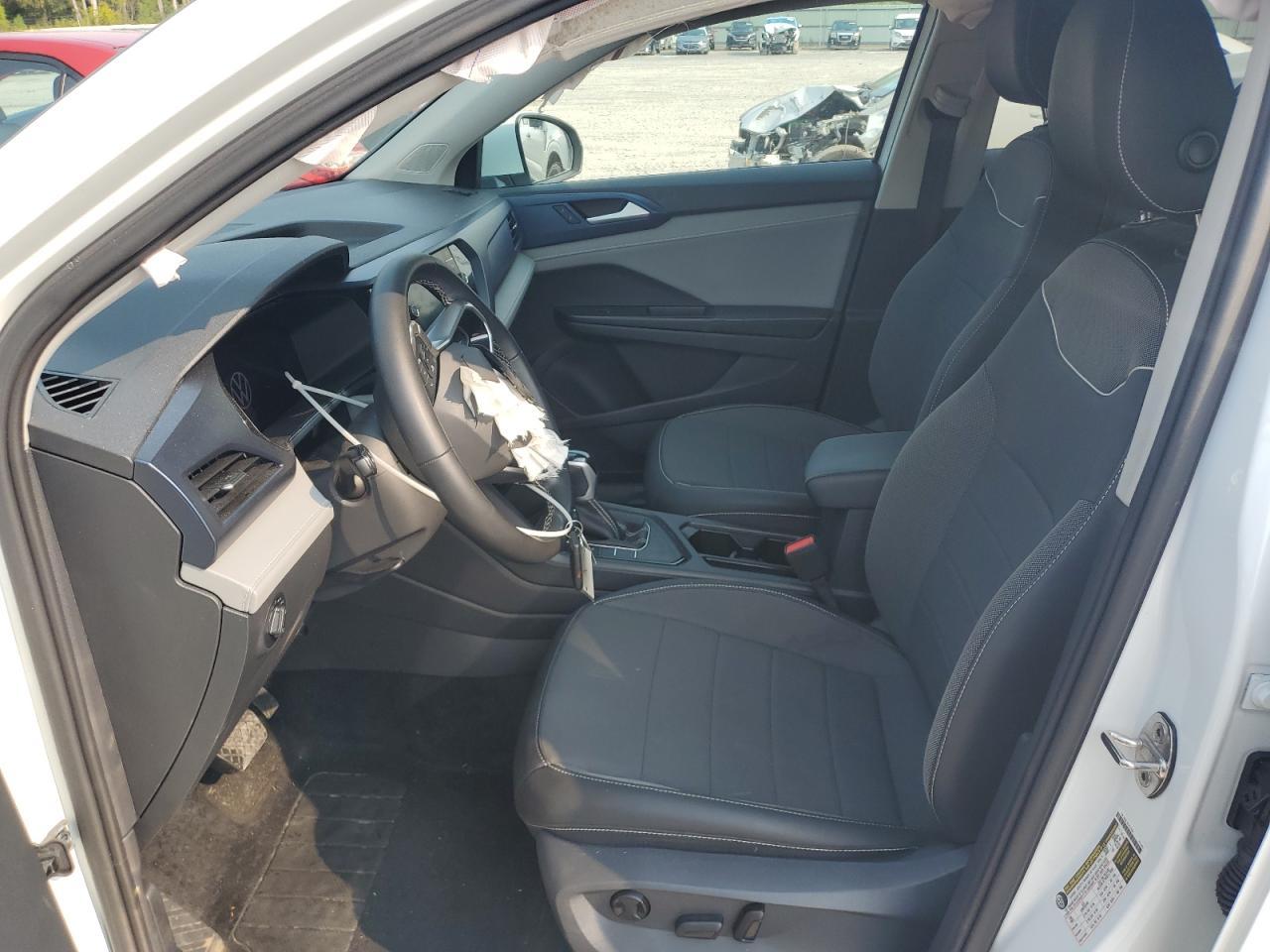 2024 Volkswagen Taos Se - Фото 7