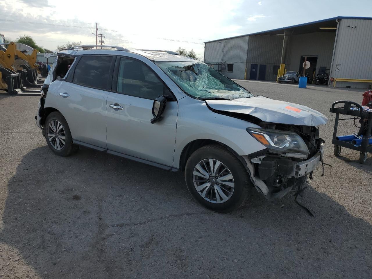 2019 Nissan Pathfinder S - Фото 4