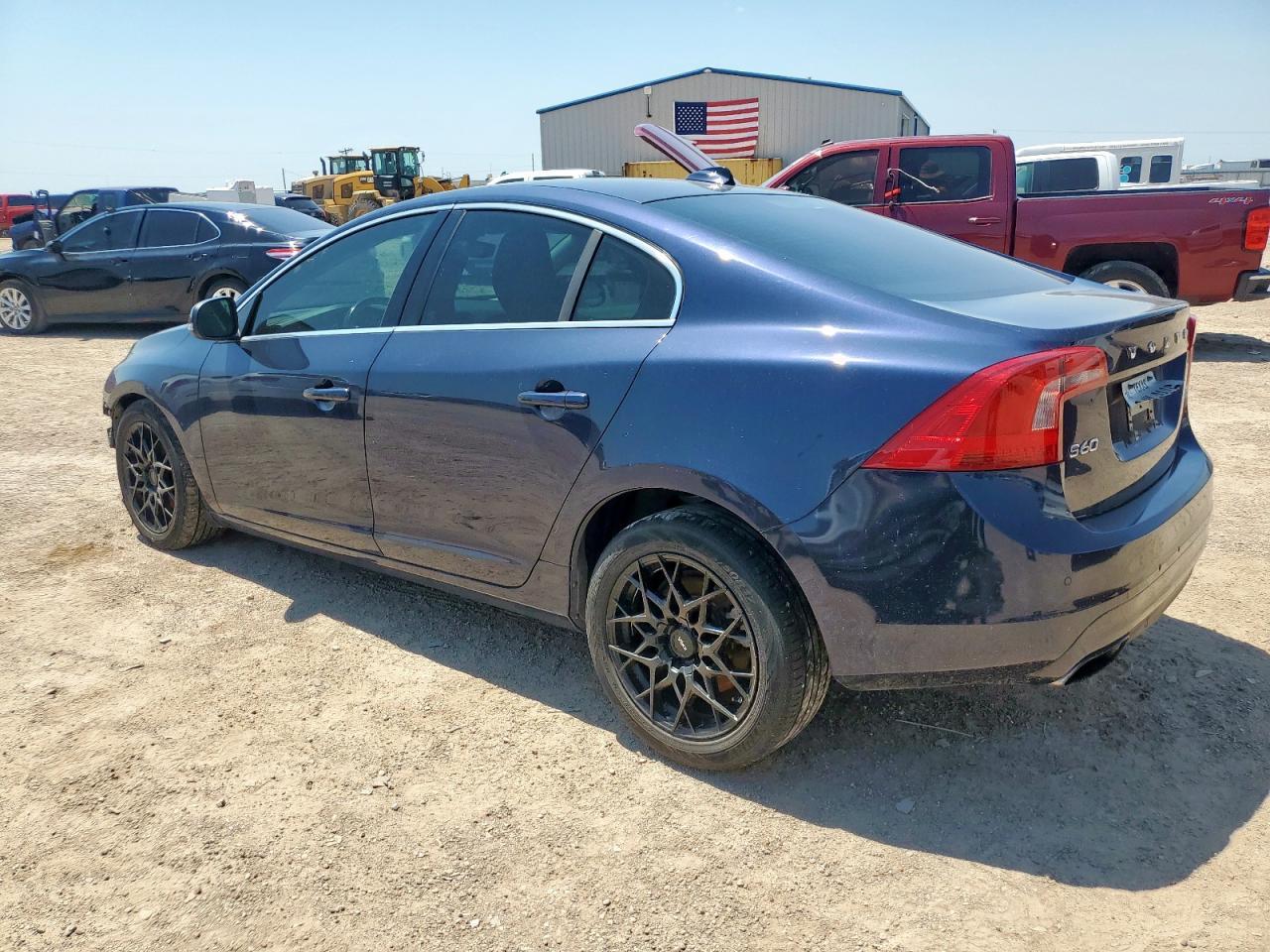 2015 Volvo S60 Platinum - Фото 2