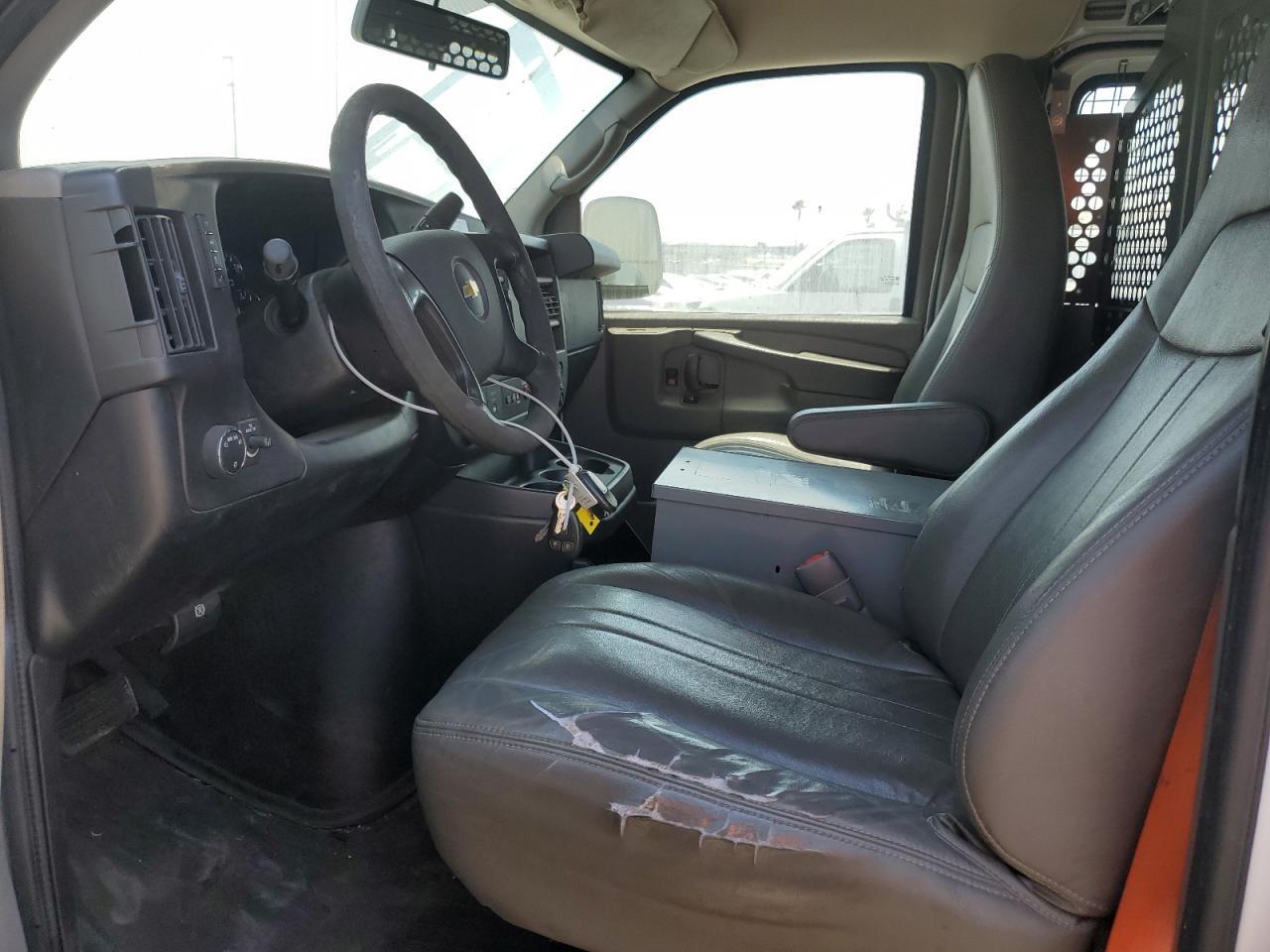 2014 Chevrolet Express G2500 - Image 7