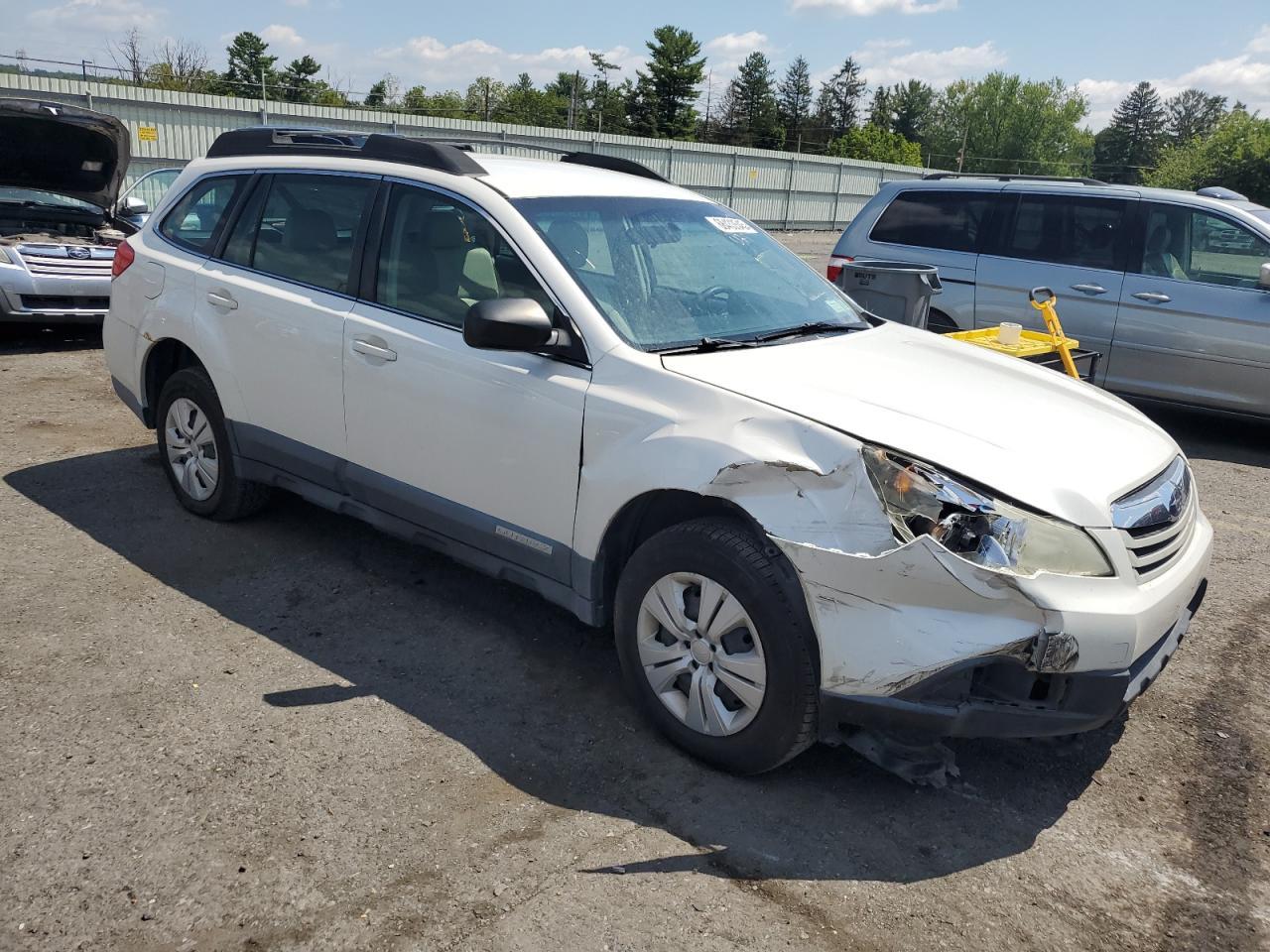 2011 Subaru Outback 2.5I - Image 4