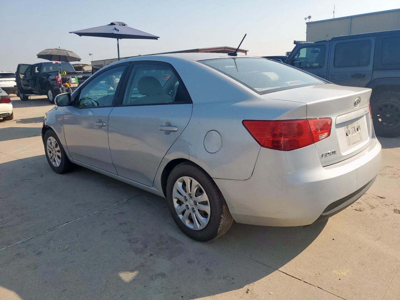 2010 Kia Forte Lx - Image 2