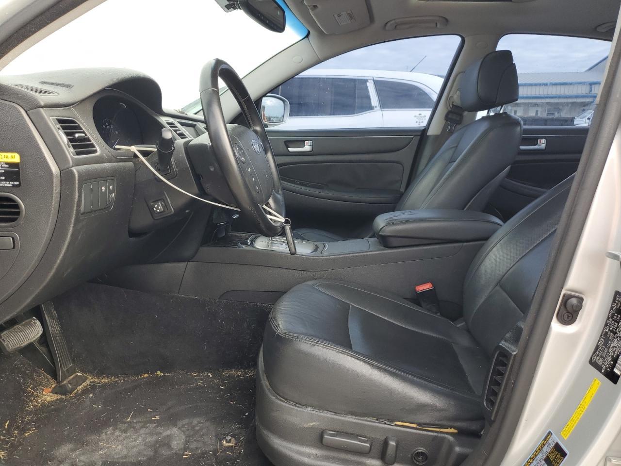 2013 Hyundai Genesis 3.8L - Image 7