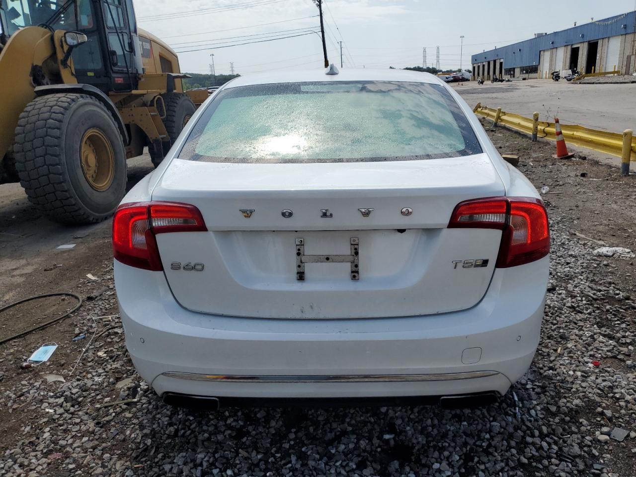 2018 Volvo S60 Platinum - Фото 6