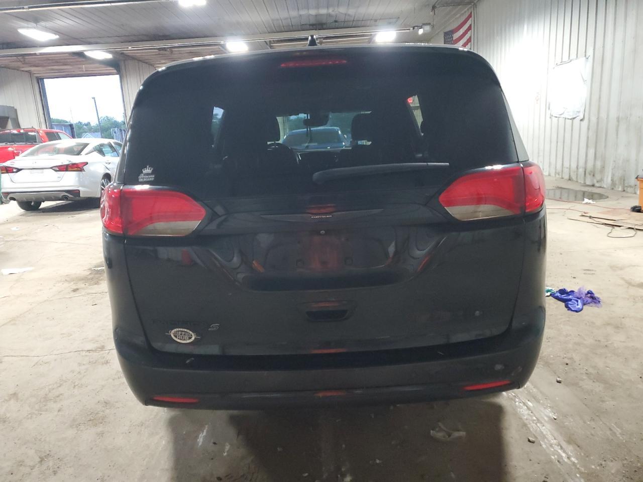 2019 Chrysler Pacifica Touring Plus - Фото 6