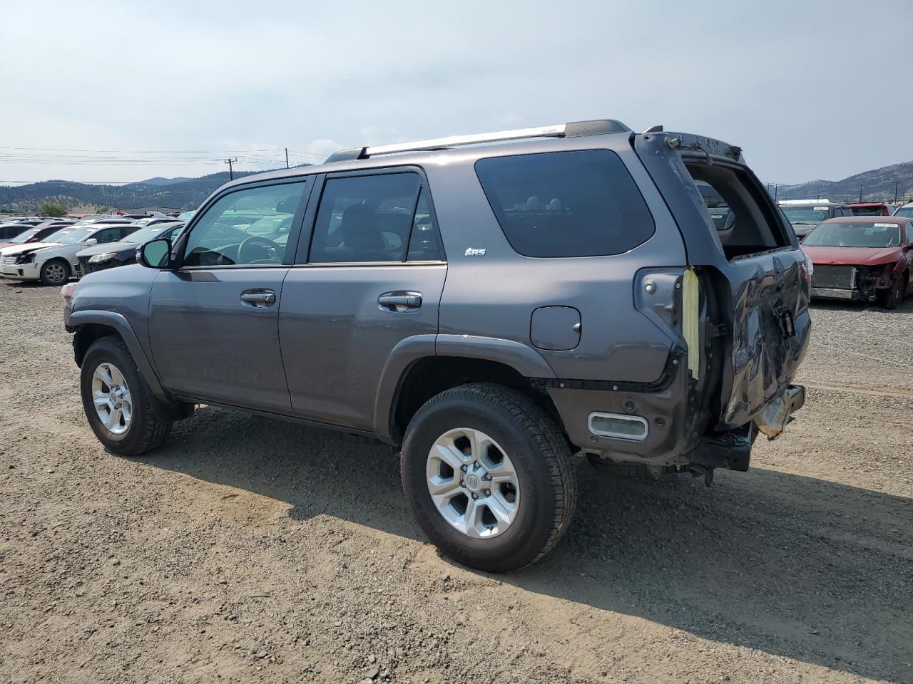 2020 Toyota 4Runner Sr5/Sr5 Premium - Image 2