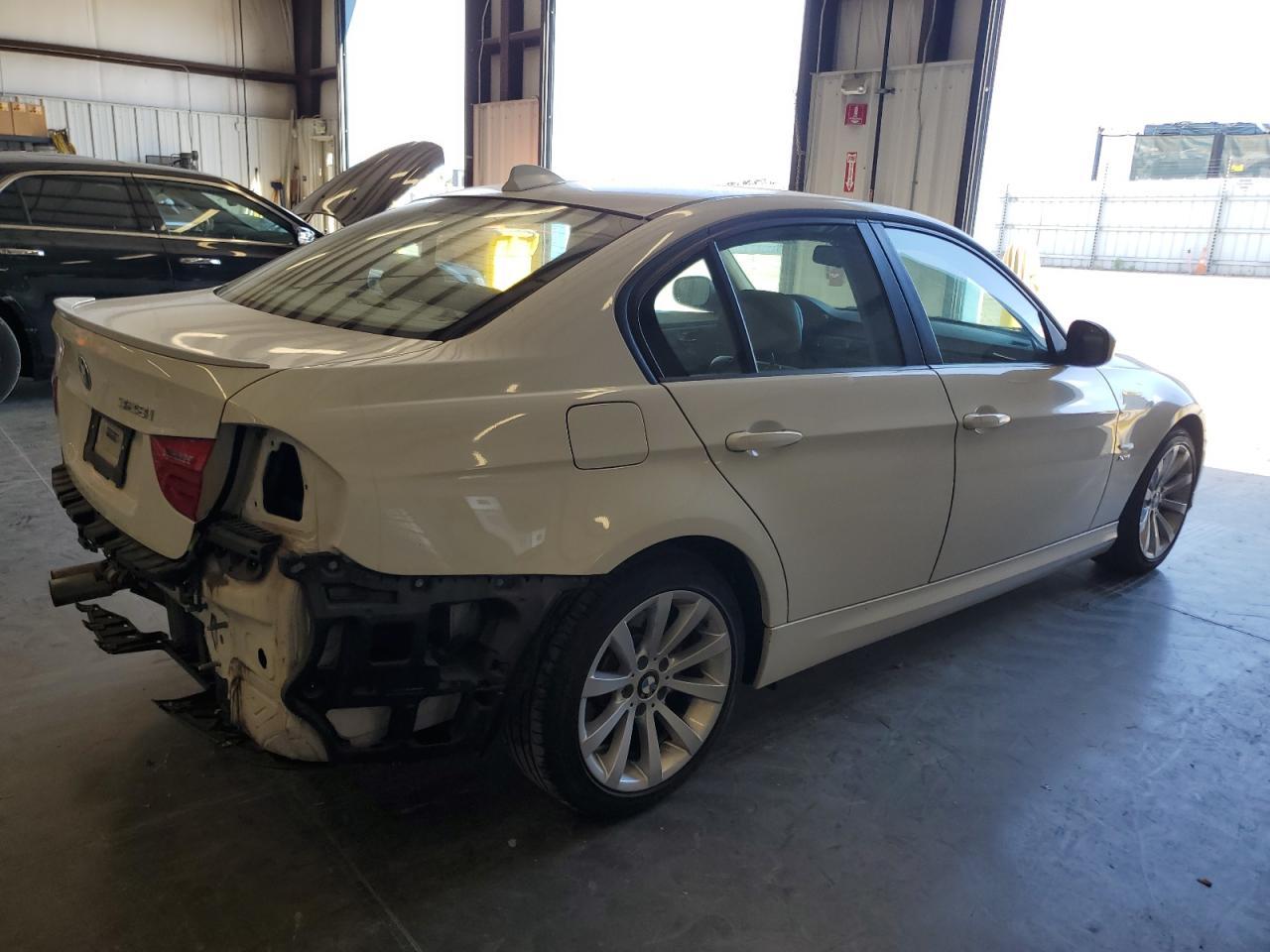 2011 BMW 328 Xi Sulev - Фото 3