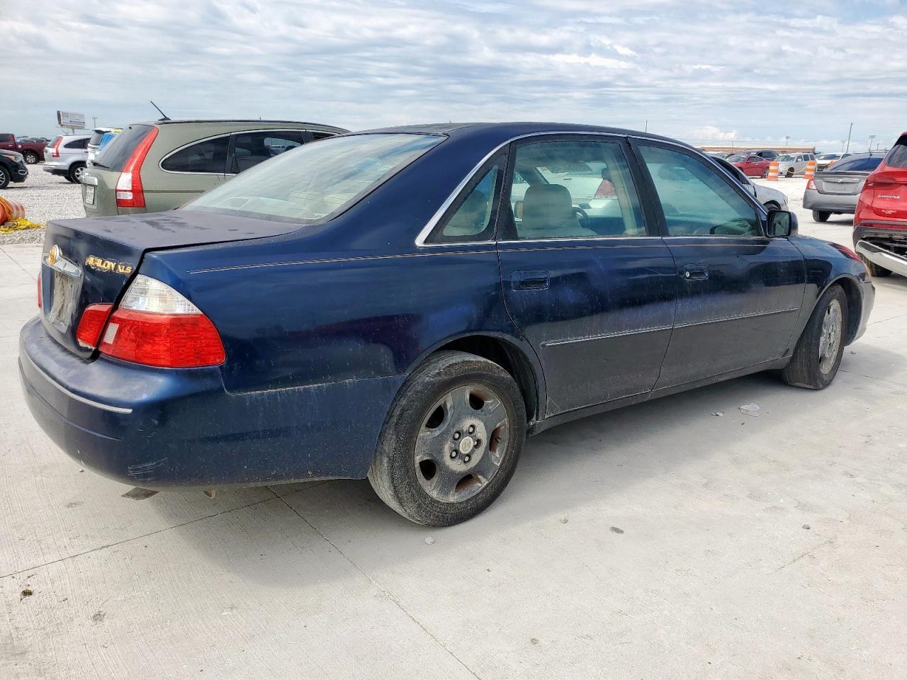 2003 Toyota Avalon Xl - Image 3