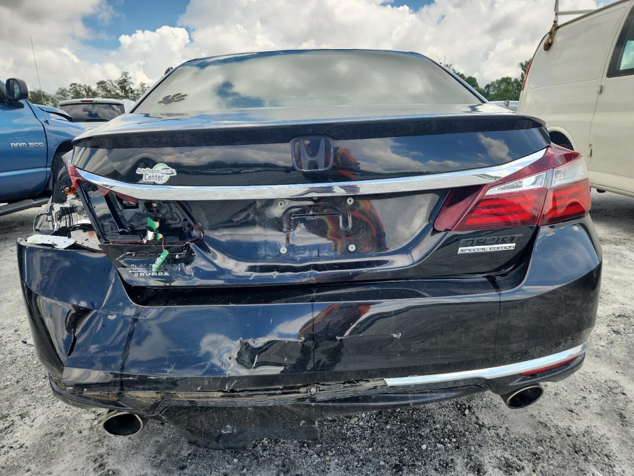 2017 Honda Accord Sport Special Edition - Image 6