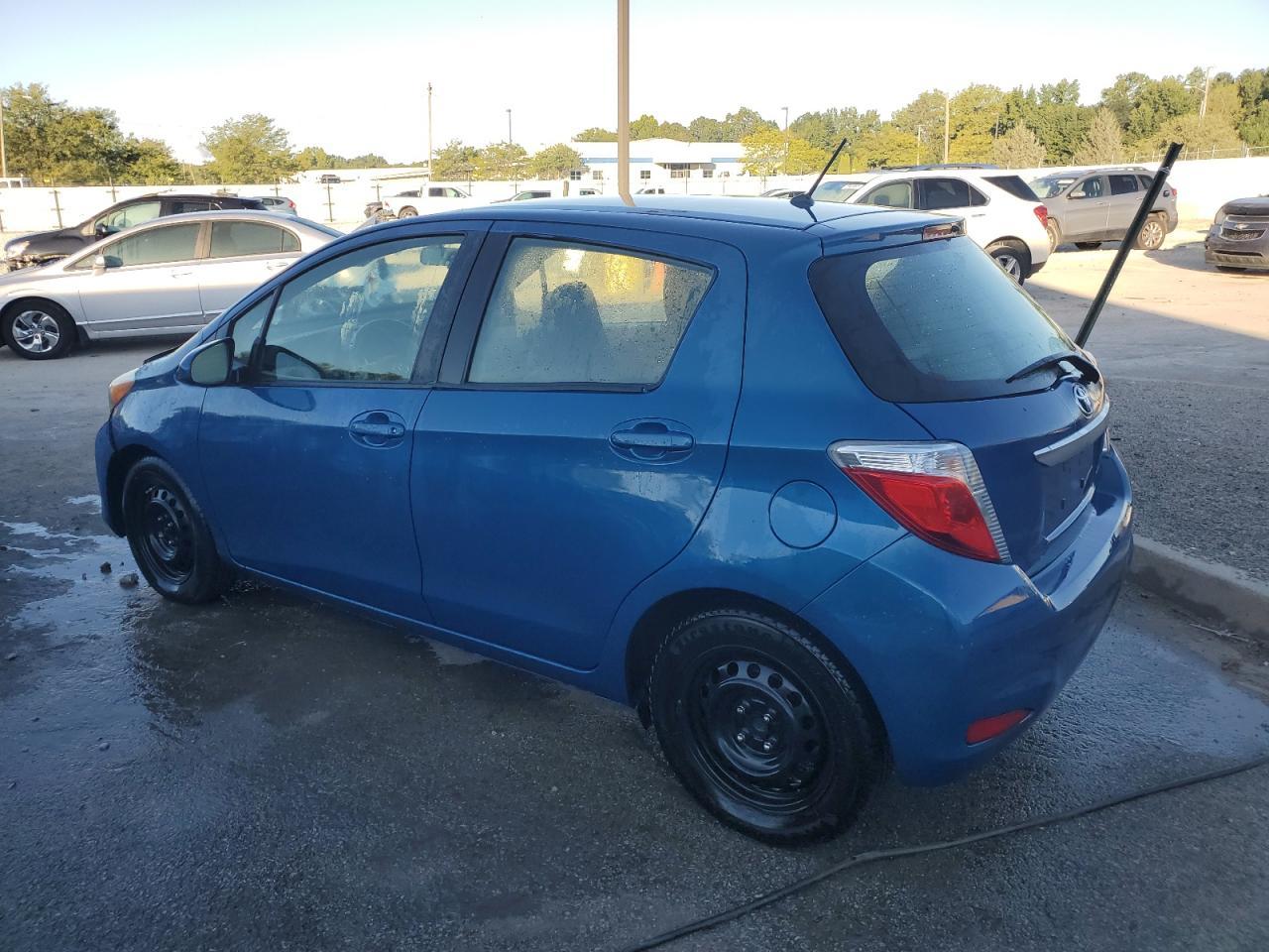 2013 Toyota Yaris - Фото 2