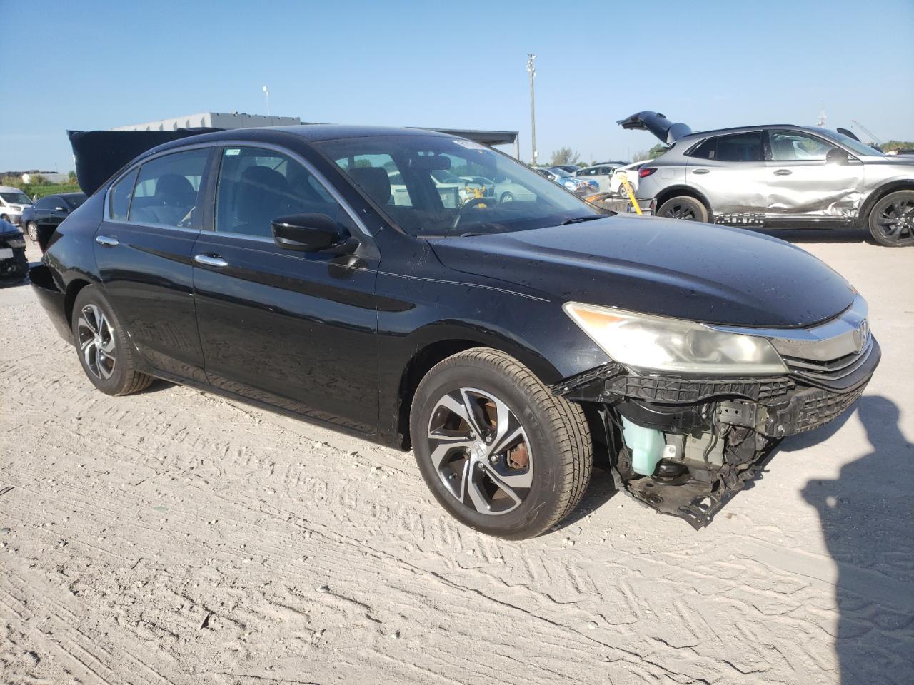 2017 Honda Accord Lx - Фото 4