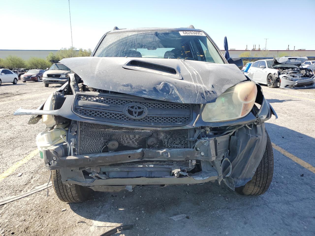 2004 Toyota Rav4 - Image 5