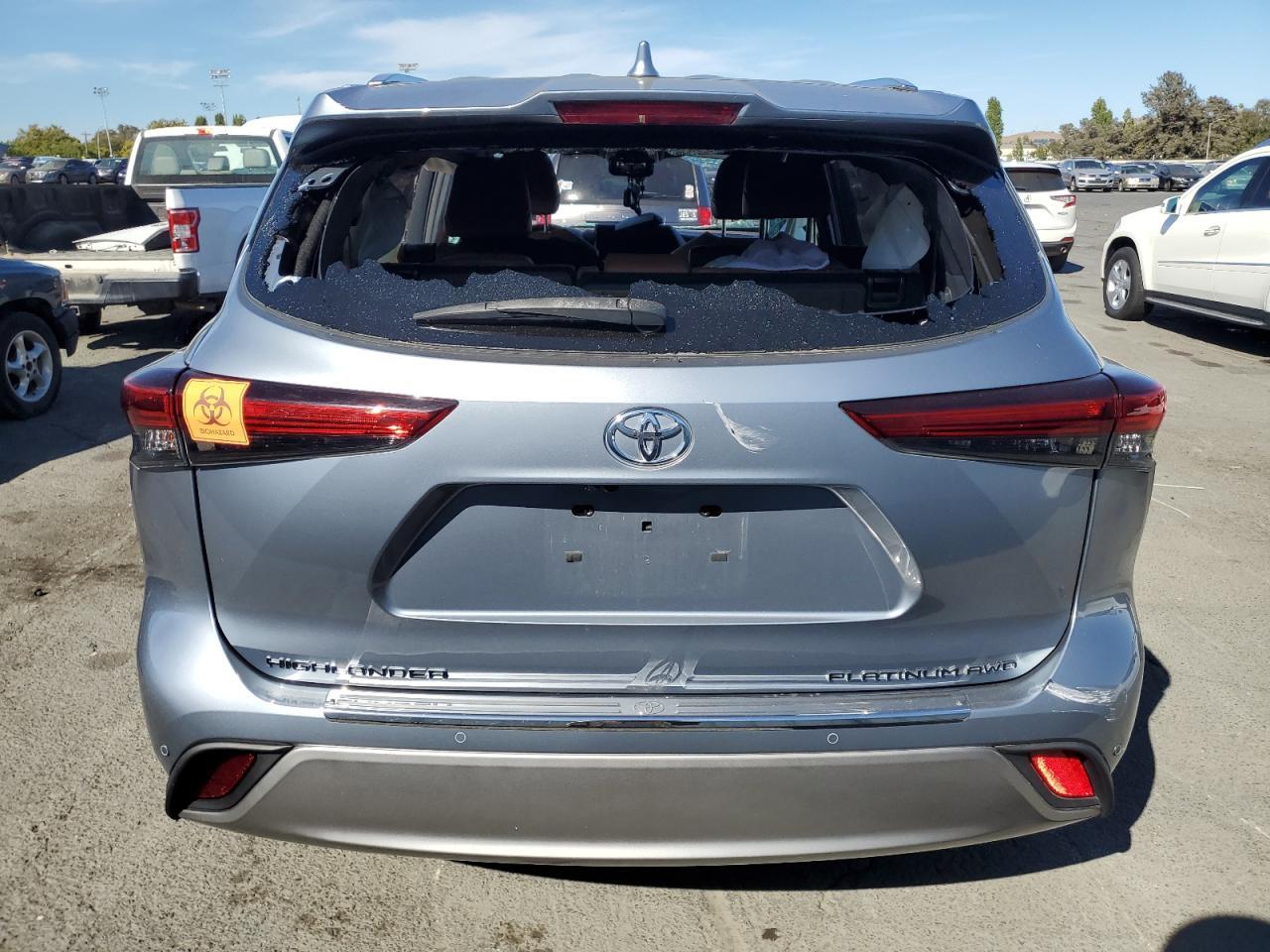 2020 Toyota Highlander Platinum - Фото 6