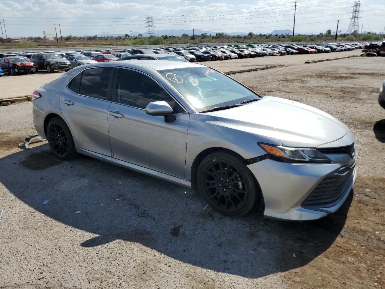 2019 Toyota Camry L - Фото 4