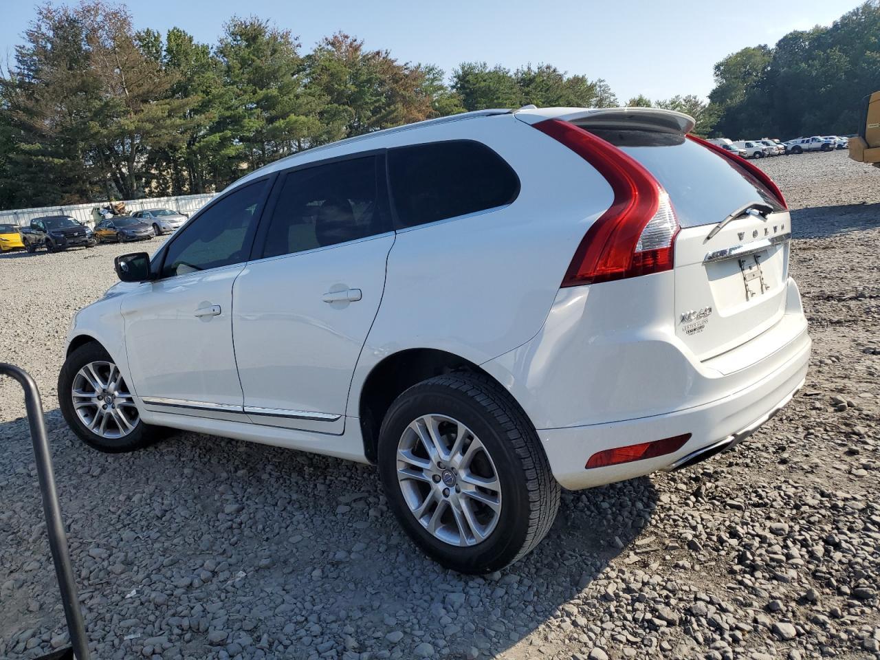 2016 Volvo Xc60 T5 Premier - Фото 2