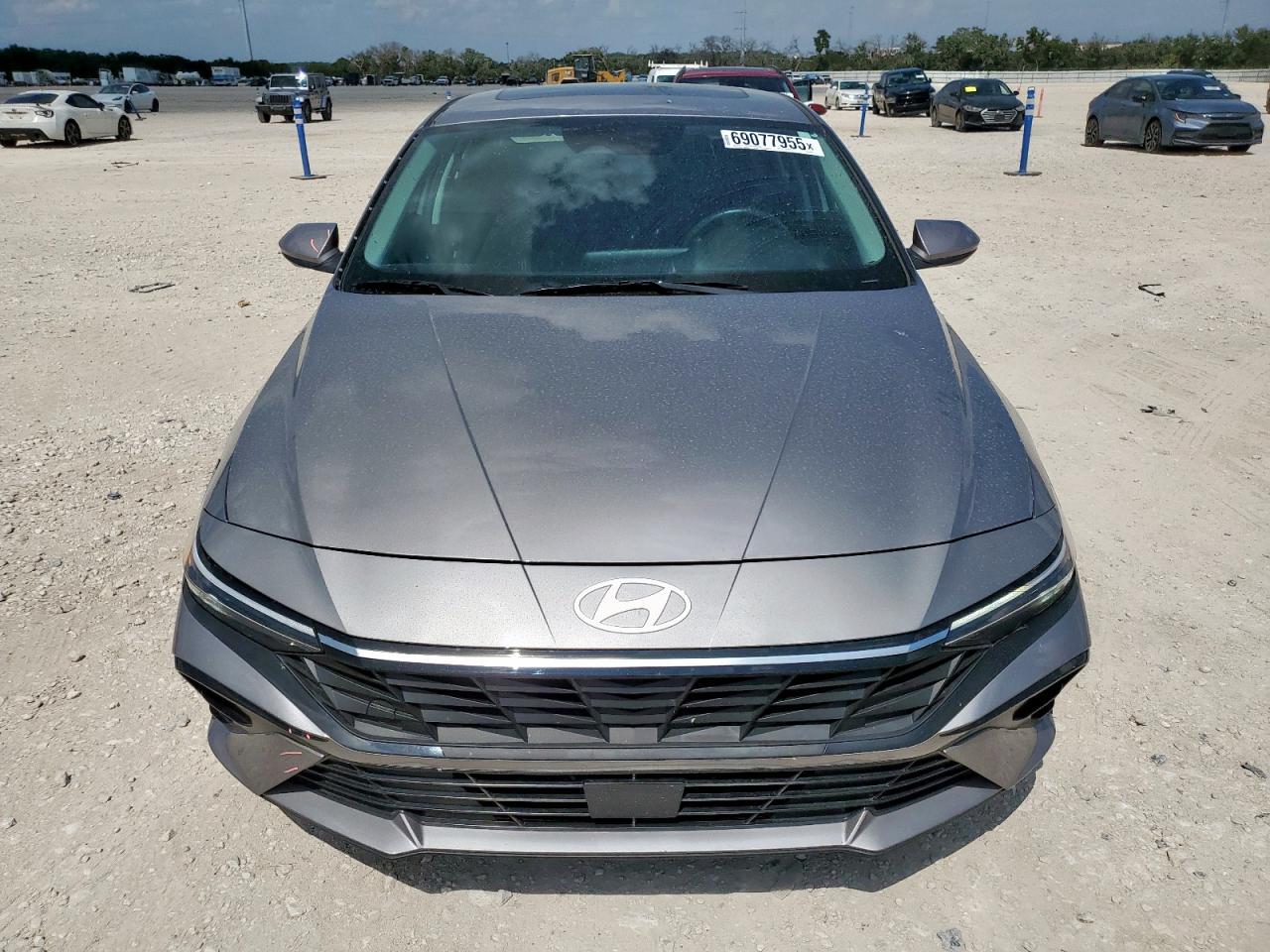 2025 Hyundai Elantra Sel - Фото 5
