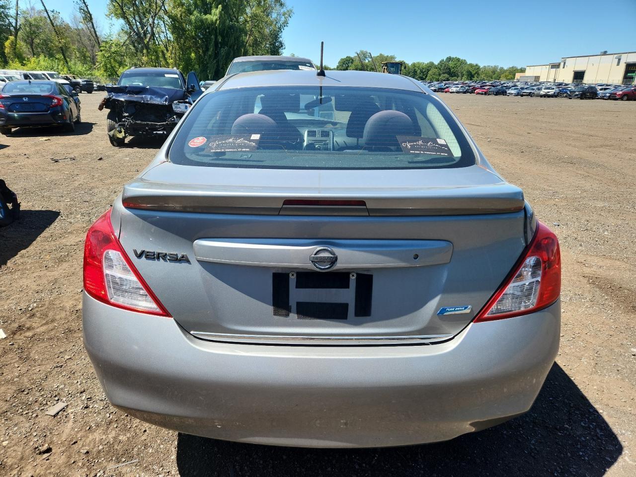 2014 Nissan Versa S - Image 6
