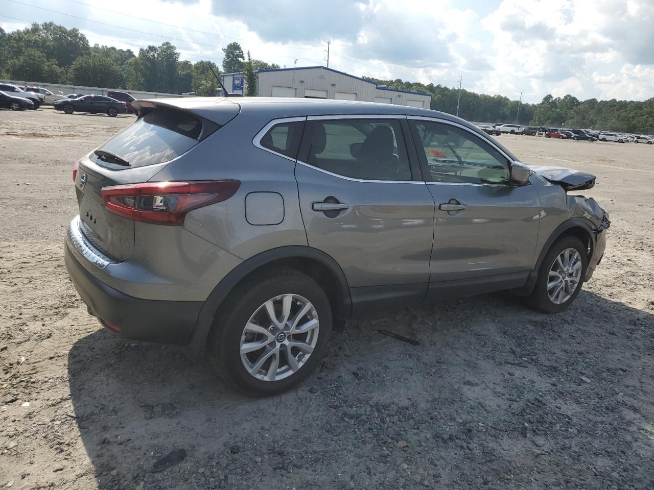 2021 Nissan Rogue Sport S - Фото 3