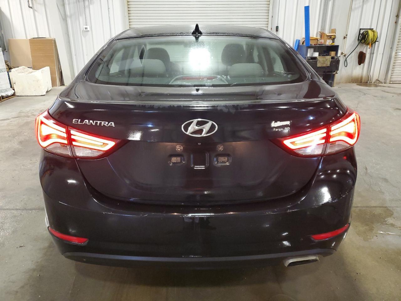 2014 Hyundai Elantra Se - Фото 6