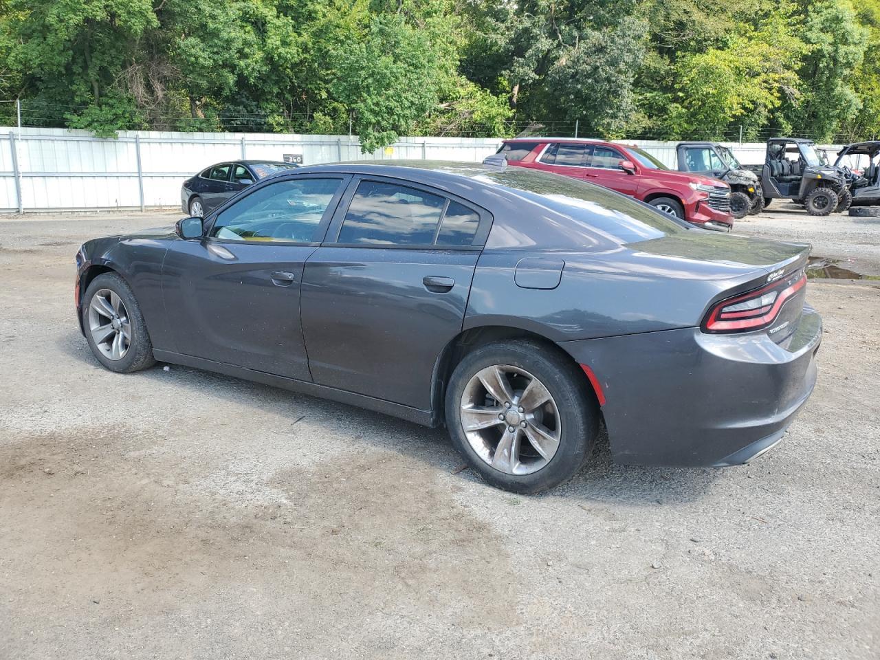 2016 Dodge Charger Sxt - Фото 2