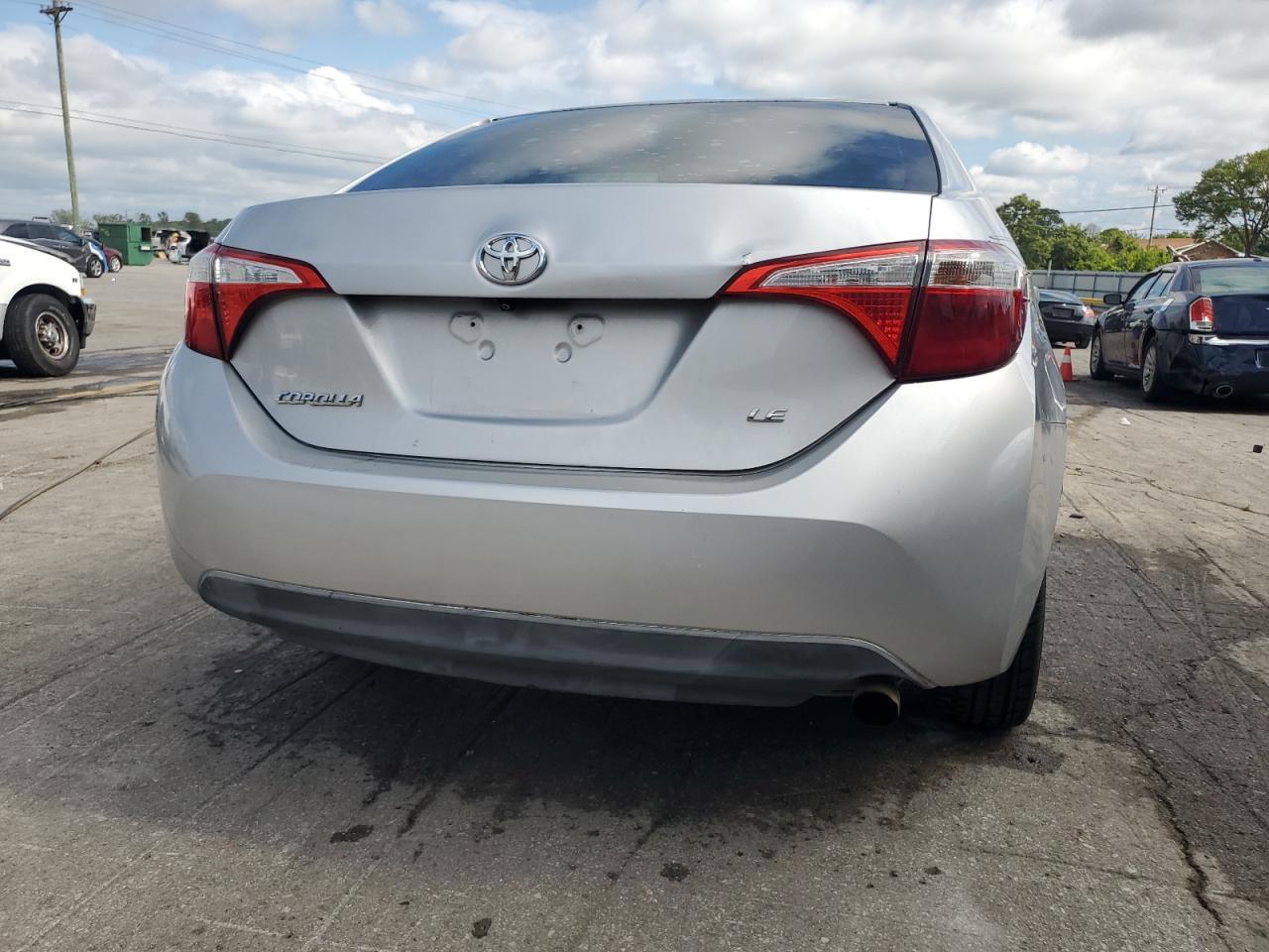 2015 Toyota Corolla L - Фото 6
