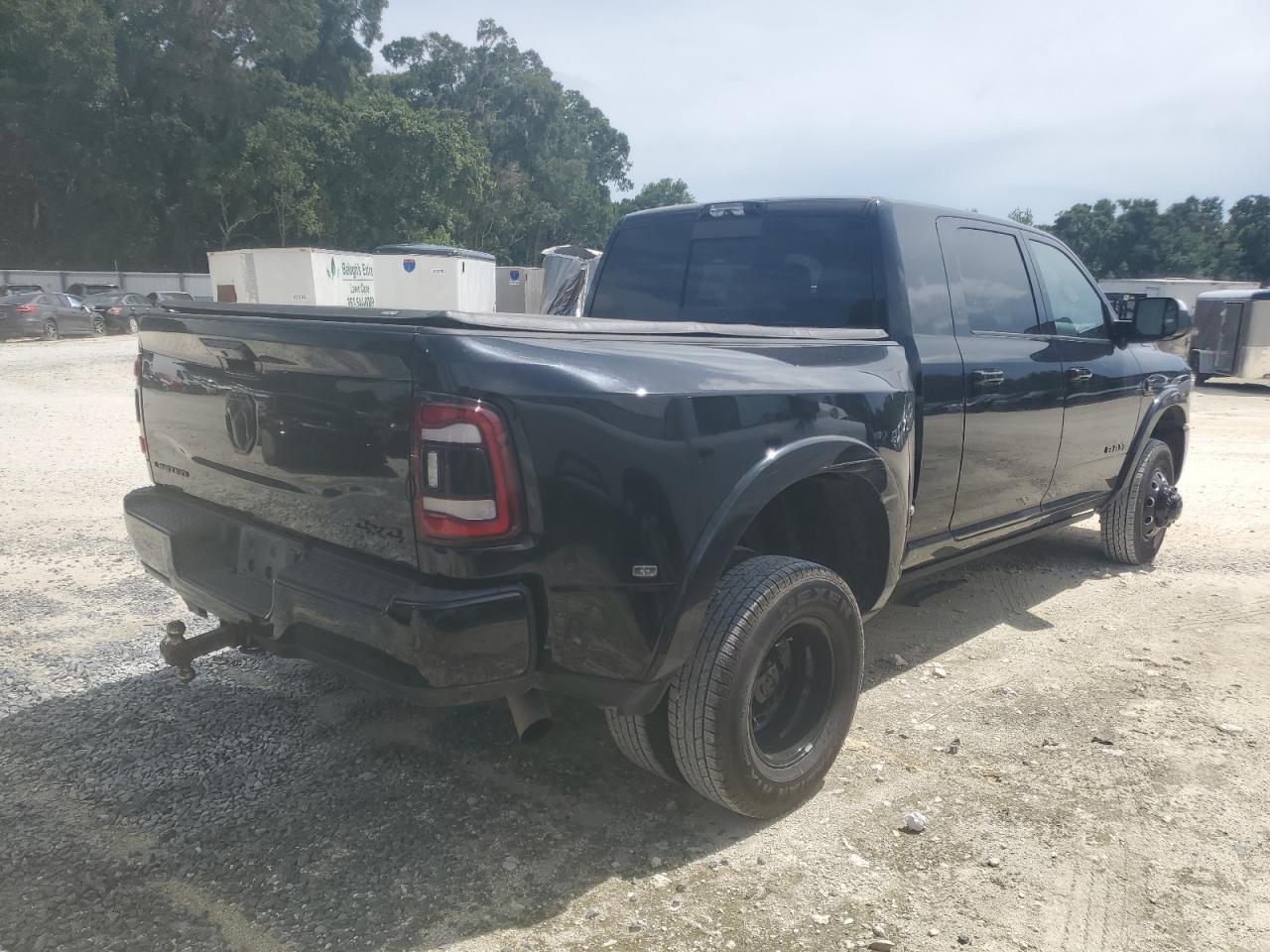 2022 Ram 3500 Limited - Фото 3