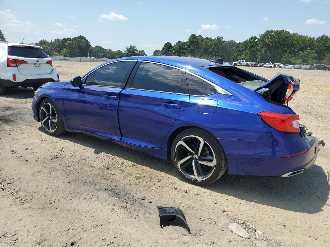 2022 Honda Accord Sport - Фото 2