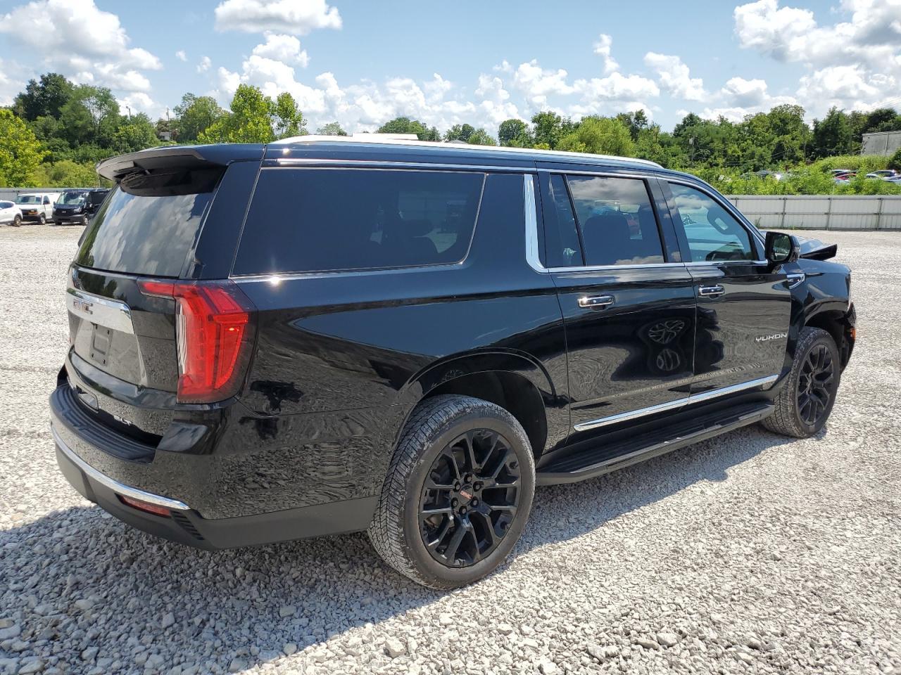 2022 GMC Yukon Xl K1500 Slt - Фото 3