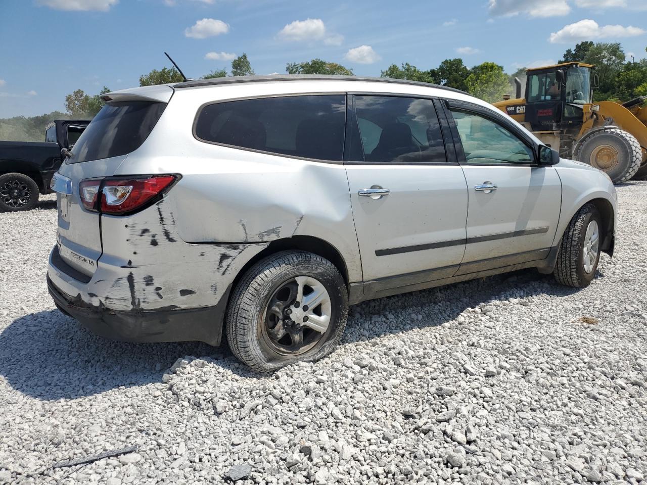 2015 Chevrolet Traverse Ls - Фото 3