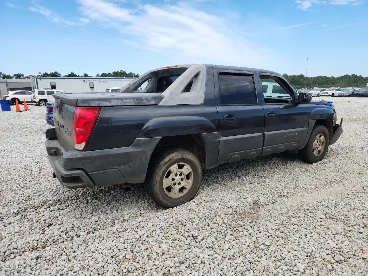 2006 Chevrolet Avalanche C1500 - Image 3