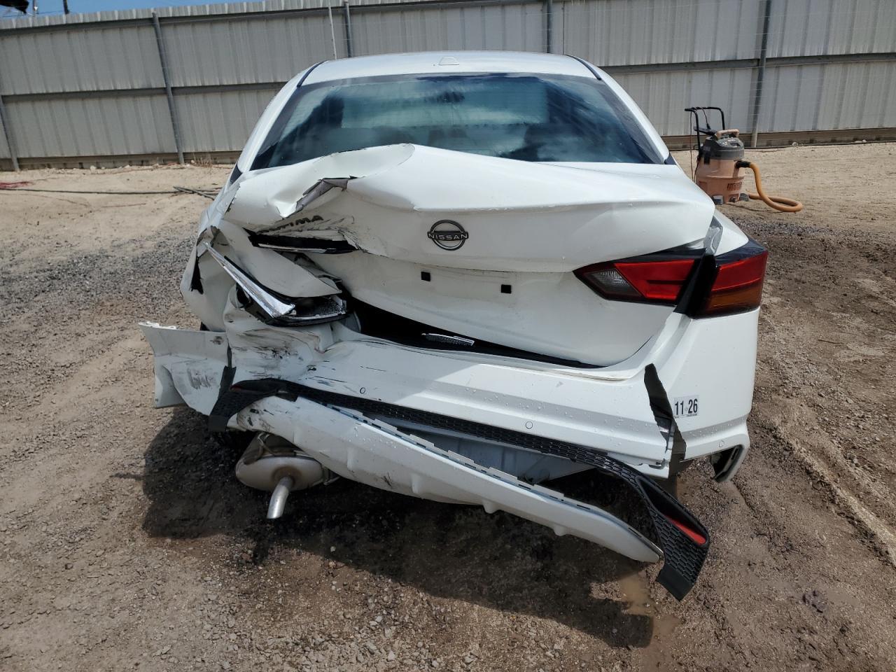 2025 Nissan Altima Sv - Image 6