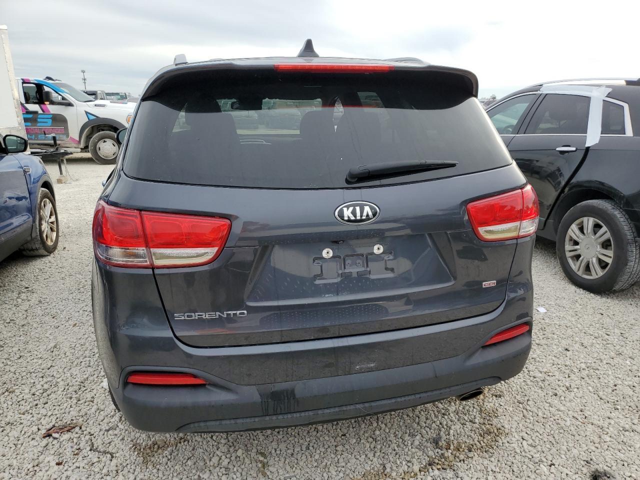 2018 Kia Sorento Lx - Фото 6