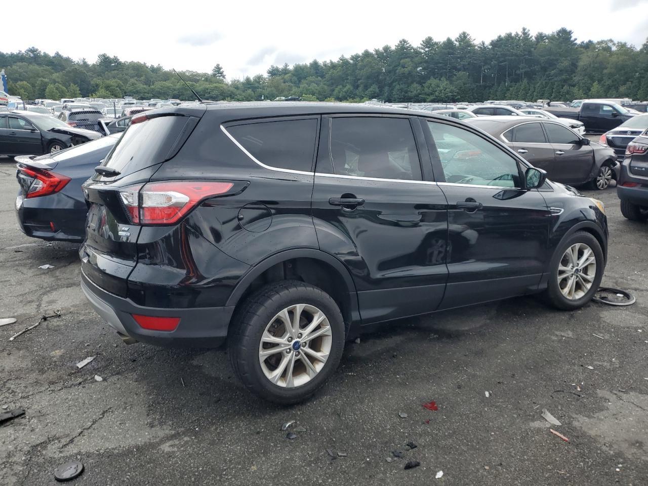 2017 Ford Escape Se - Фото 3