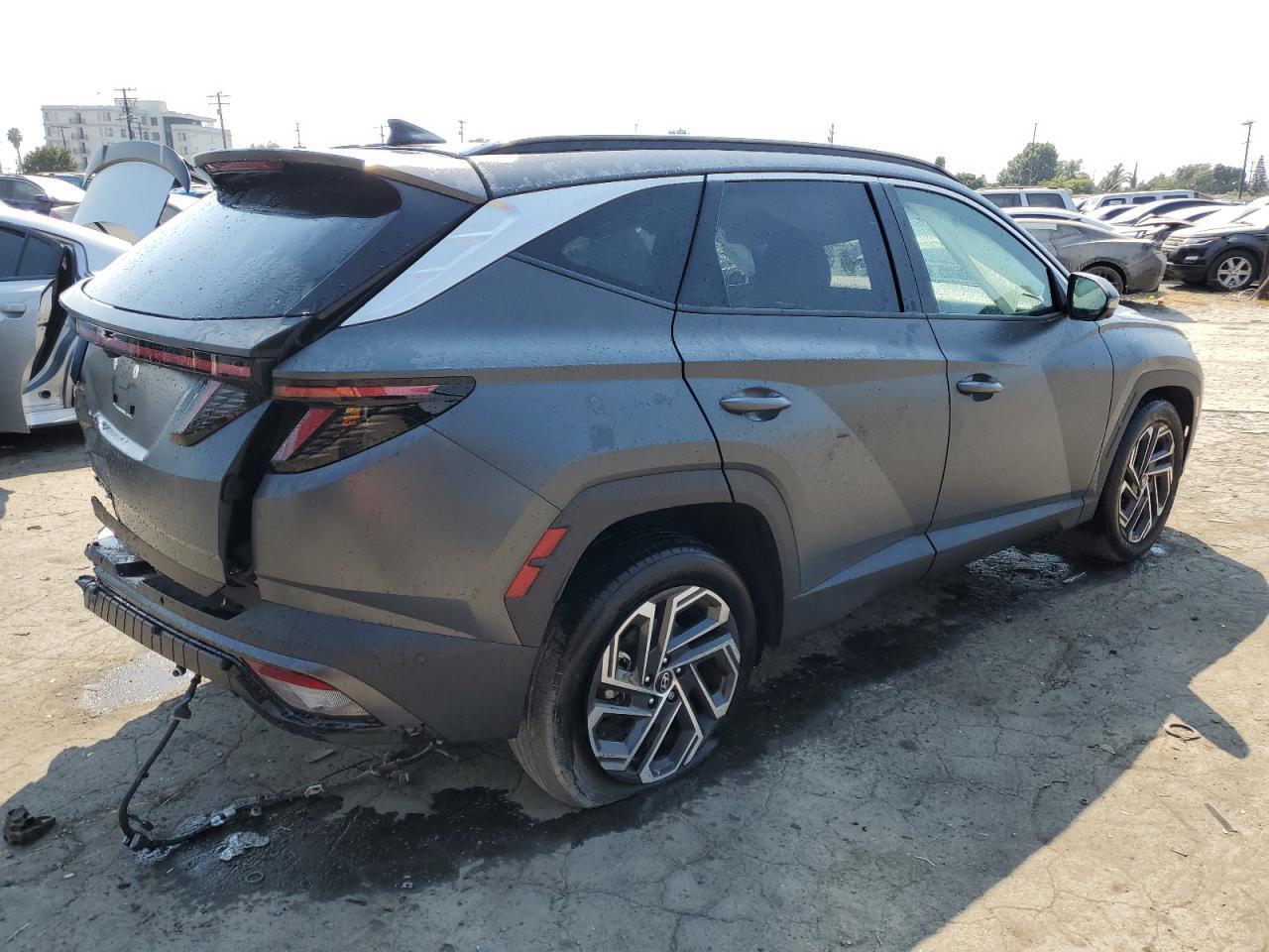 2025 Hyundai Tucson Limited - Image 3