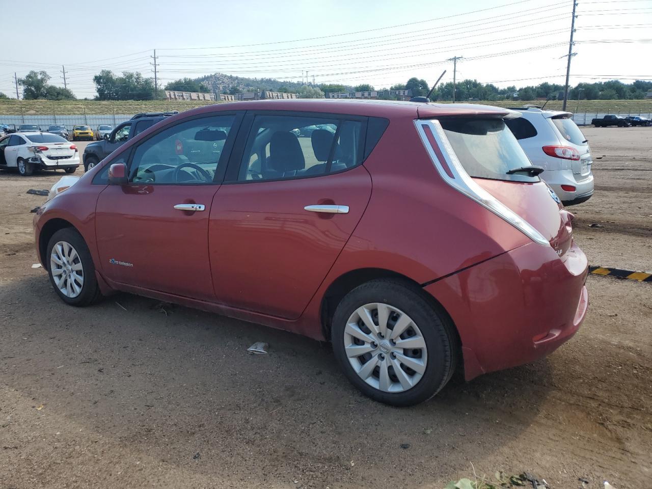 2015 Nissan Leaf S - Image 2