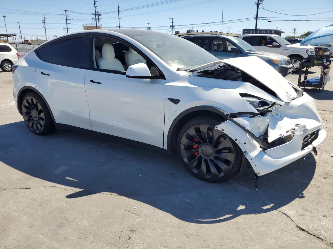 2022 Tesla Model Y - Фото 4
