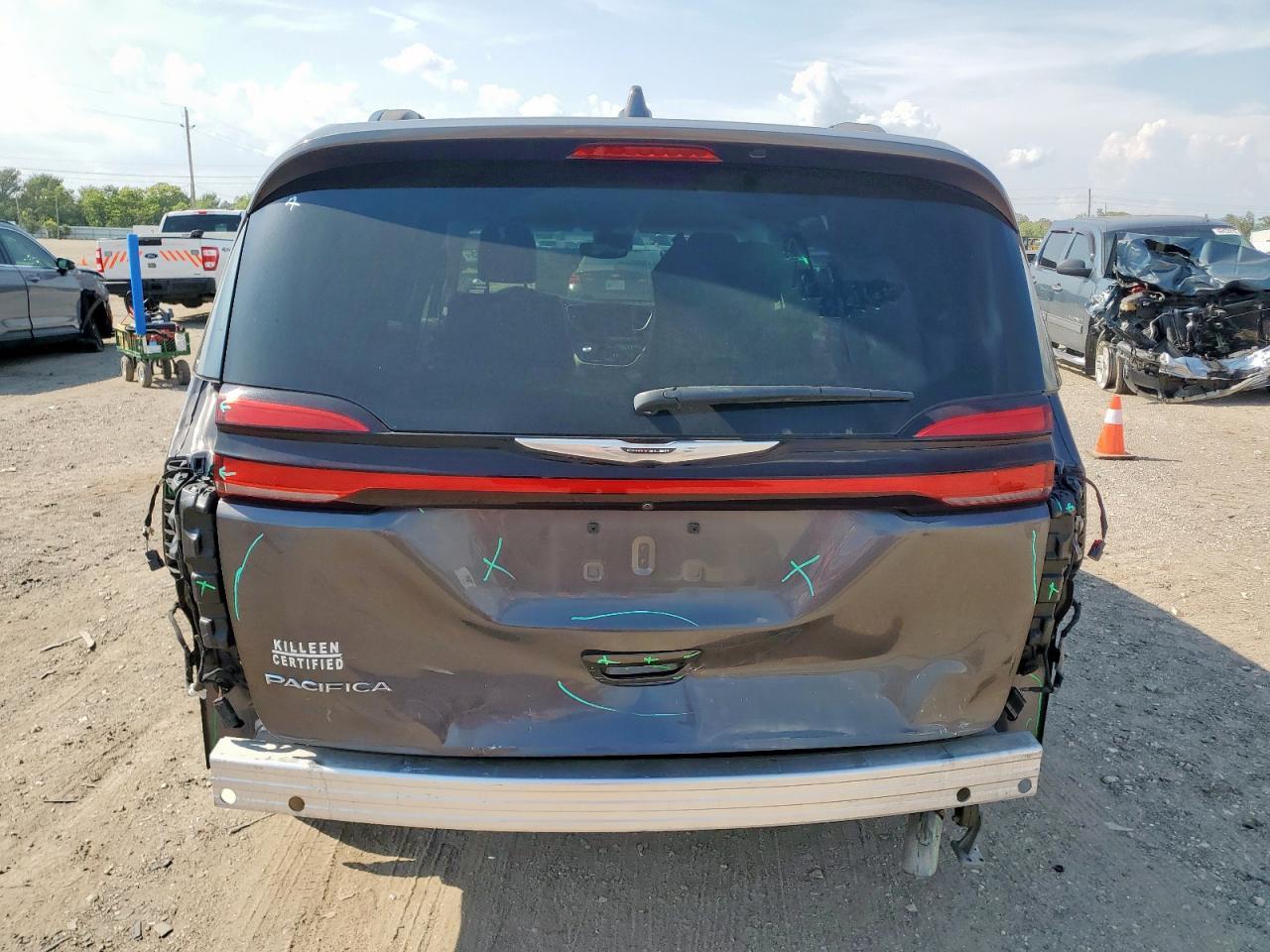 2022 Chrysler Pacifica Touring L - Фото 6
