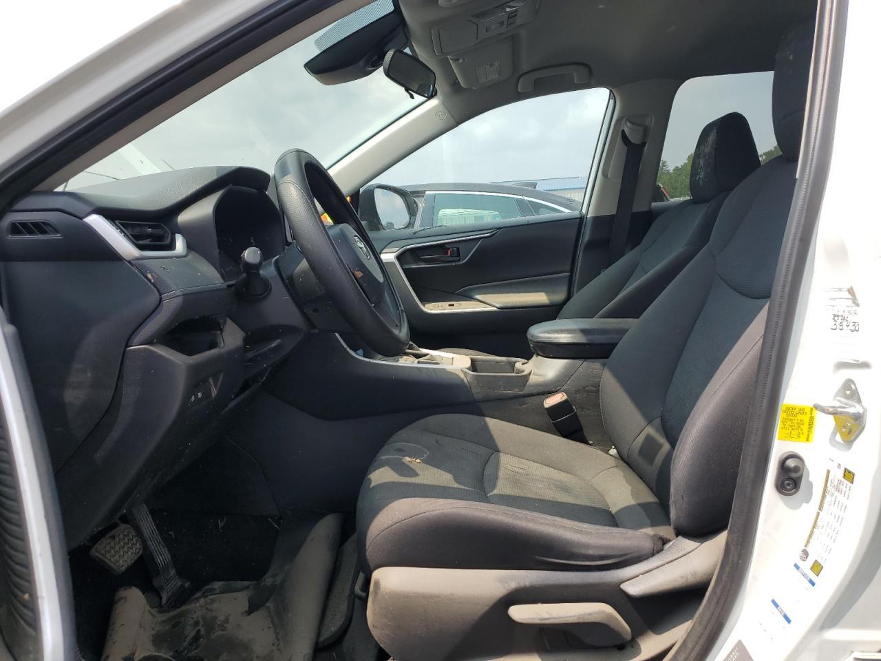 2021 Toyota Rav4 Le - Фото 7