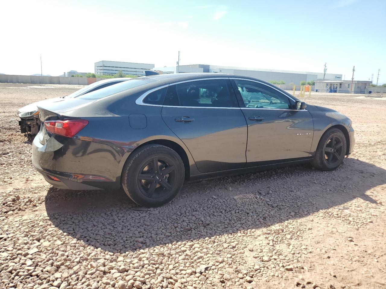 2018 Chevrolet Malibu Ls - Фото 3
