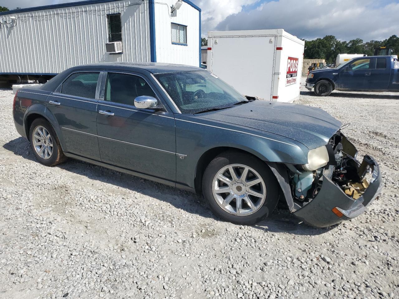 2006 Chrysler 300C - Image 4