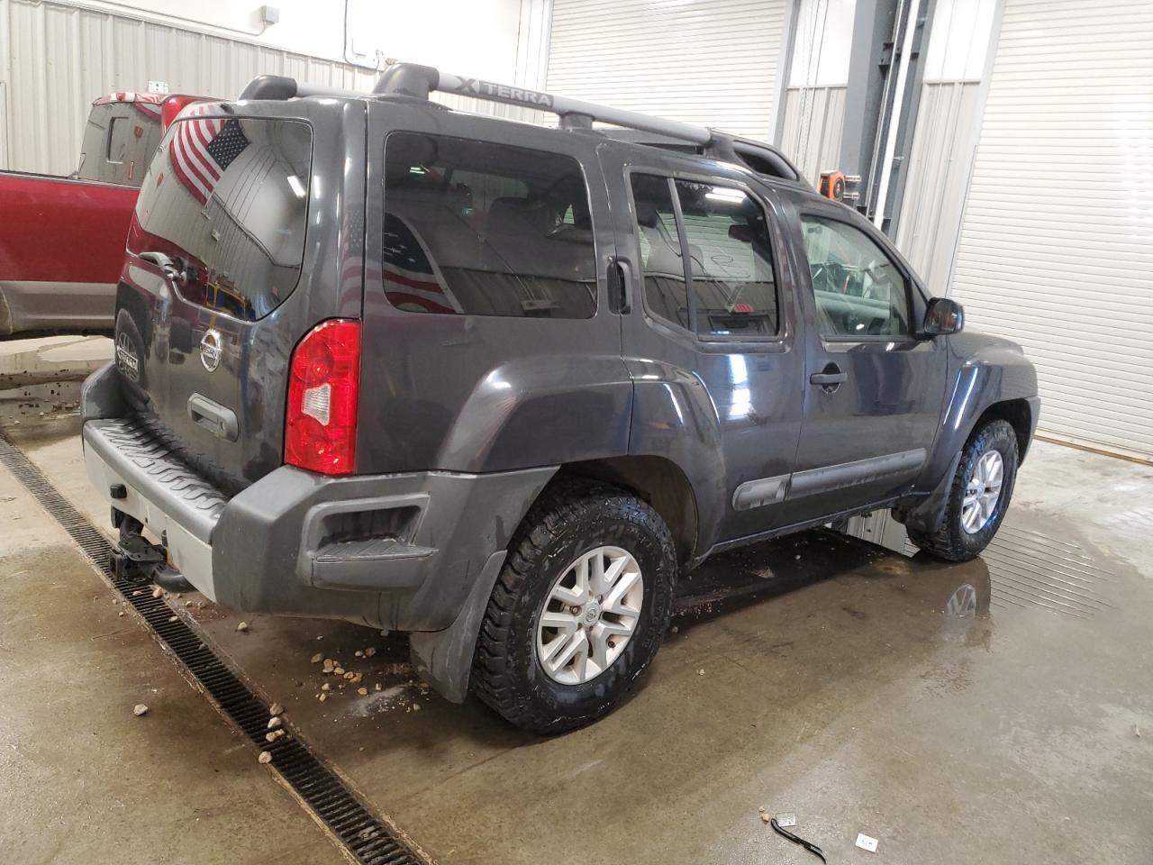 2014 Nissan Xterra X - Фото 3