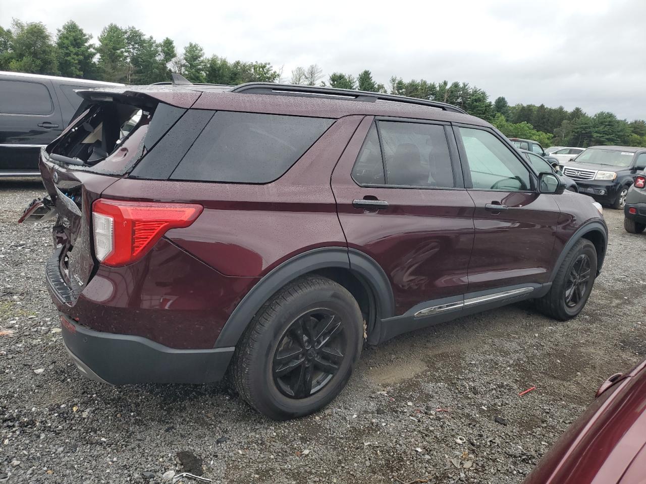 2022 Ford Explorer Xlt - Фото 3