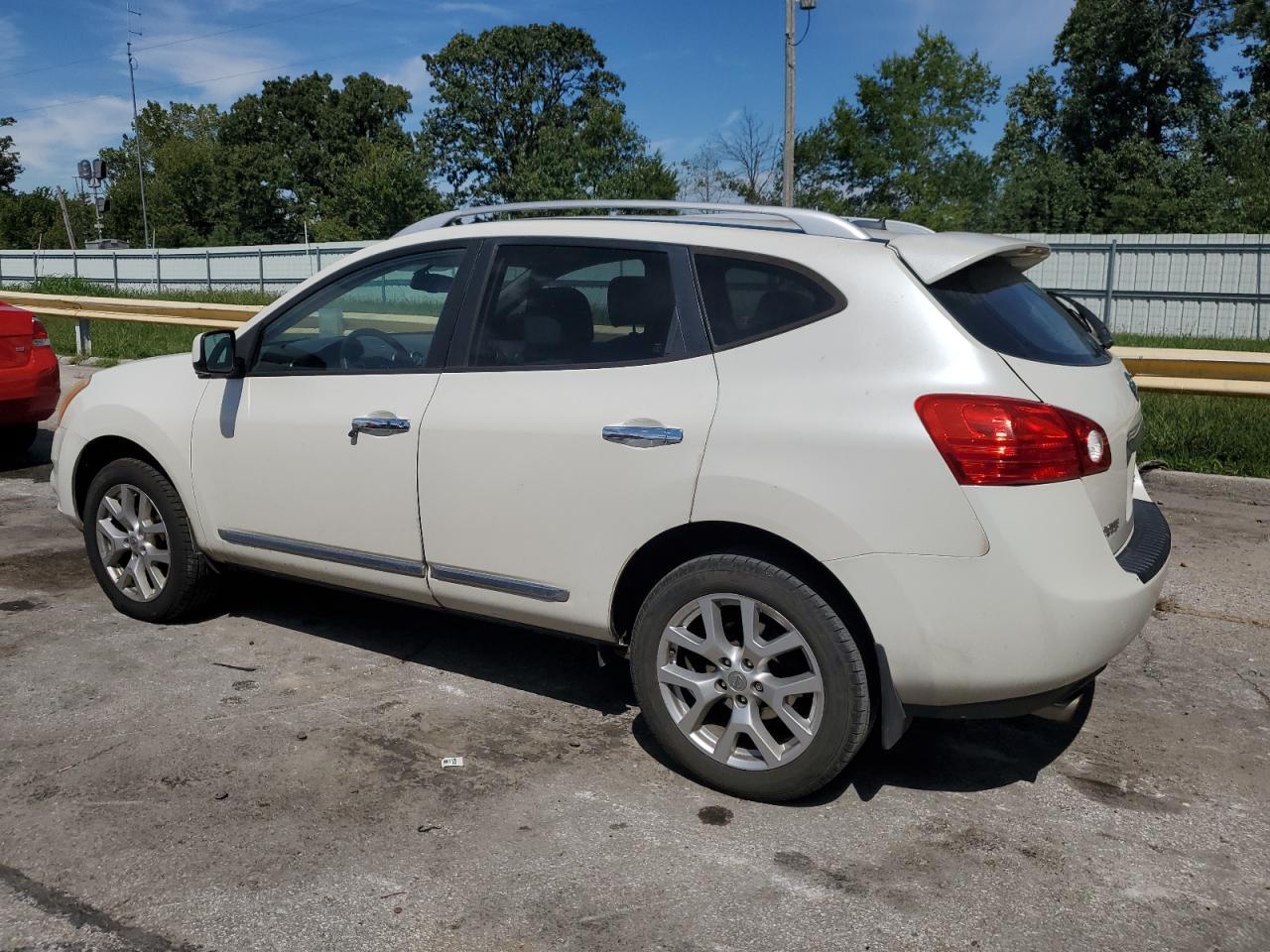 2012 Nissan Rogue S - Фото 2