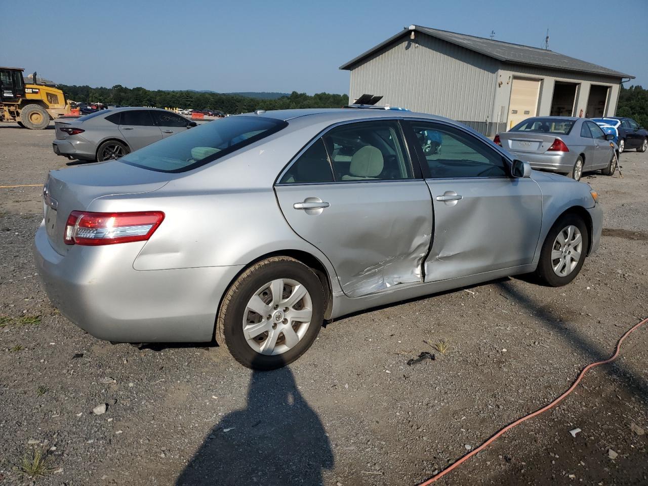 2010 Toyota Camry Base - Фото 3
