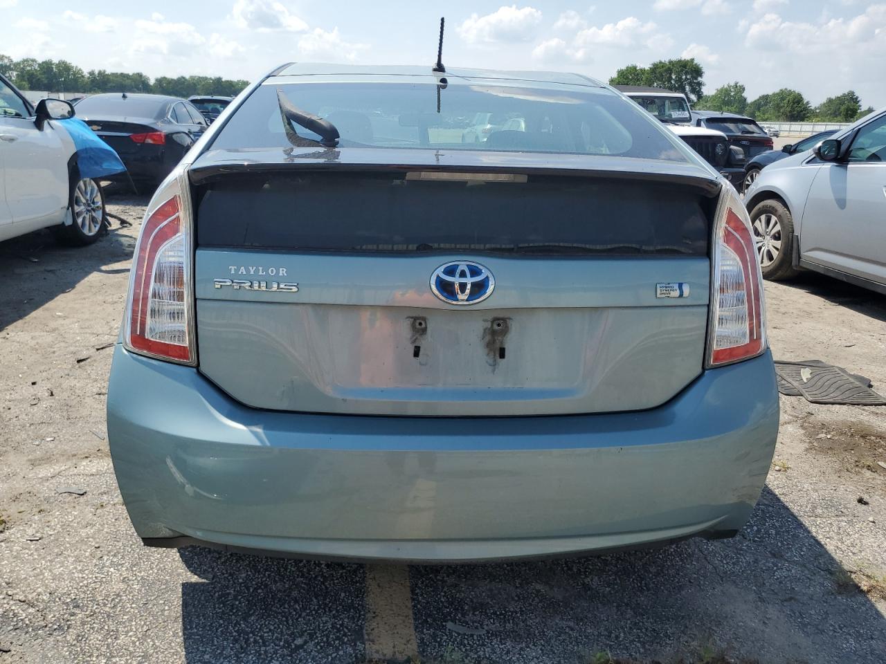 2013 Toyota Prius - Image 6
