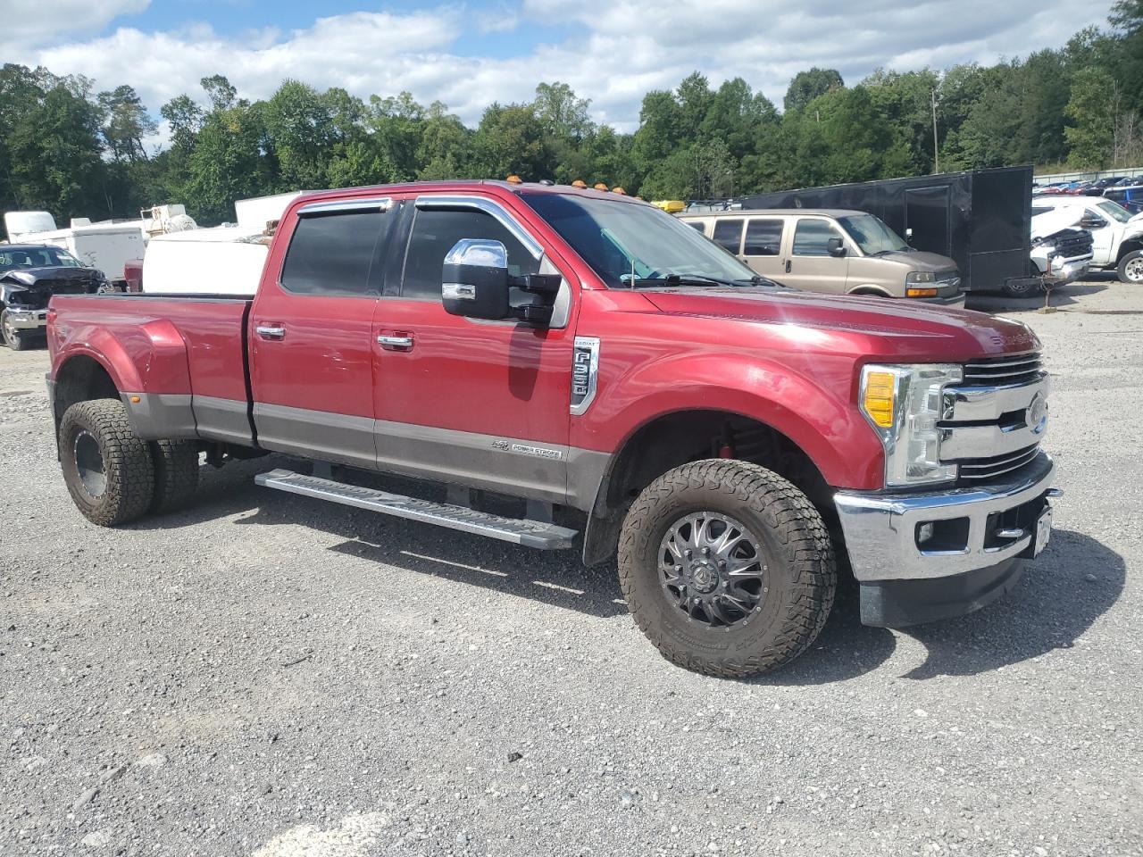 2017 Ford F-350 Super Duty Drw Crew Cab - Фото 4