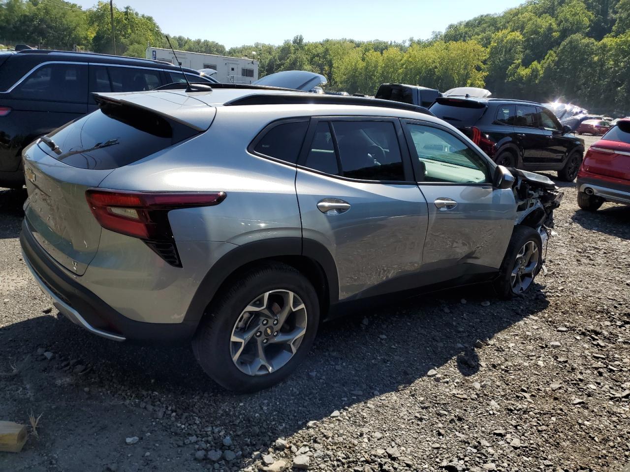 2025 Chevrolet Trax 1Lt - Image 3